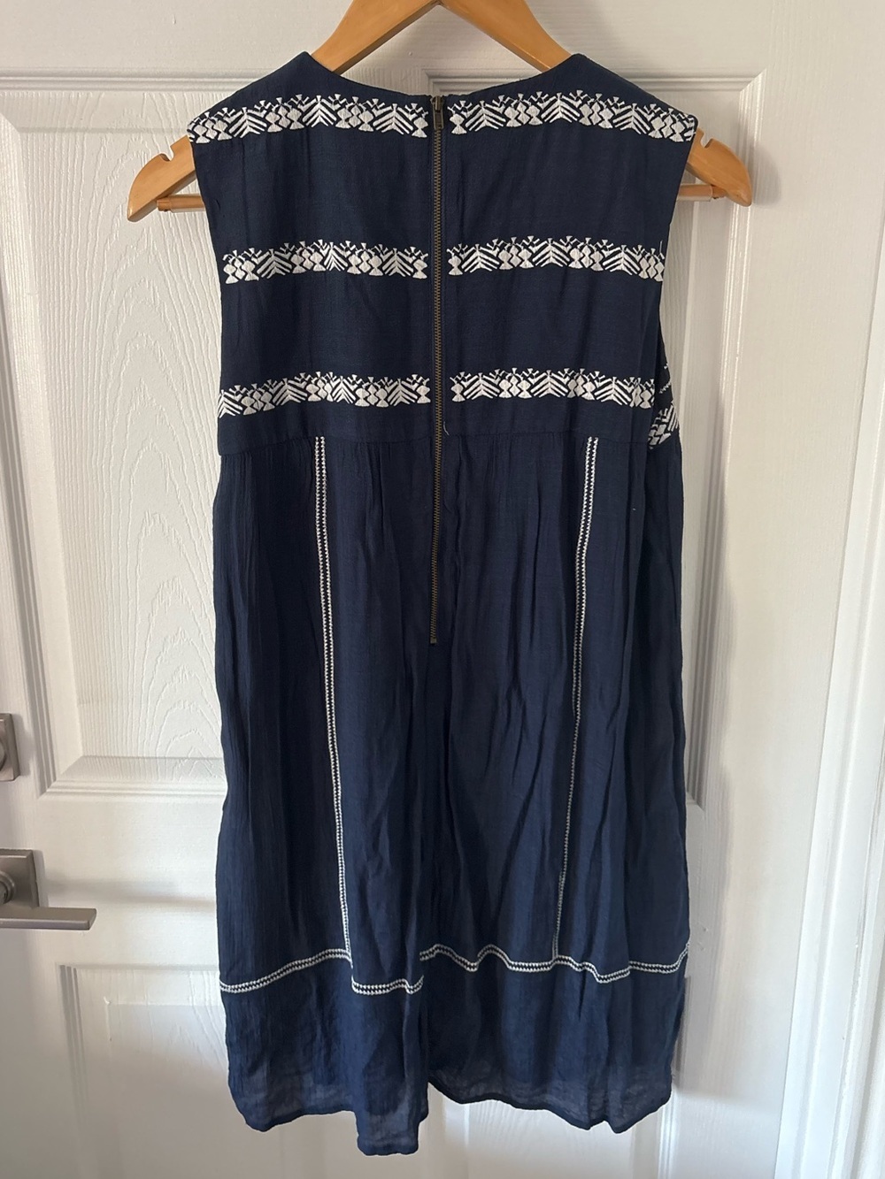 THML Navy Embroidered Dress Size M - Picture 5 of 7